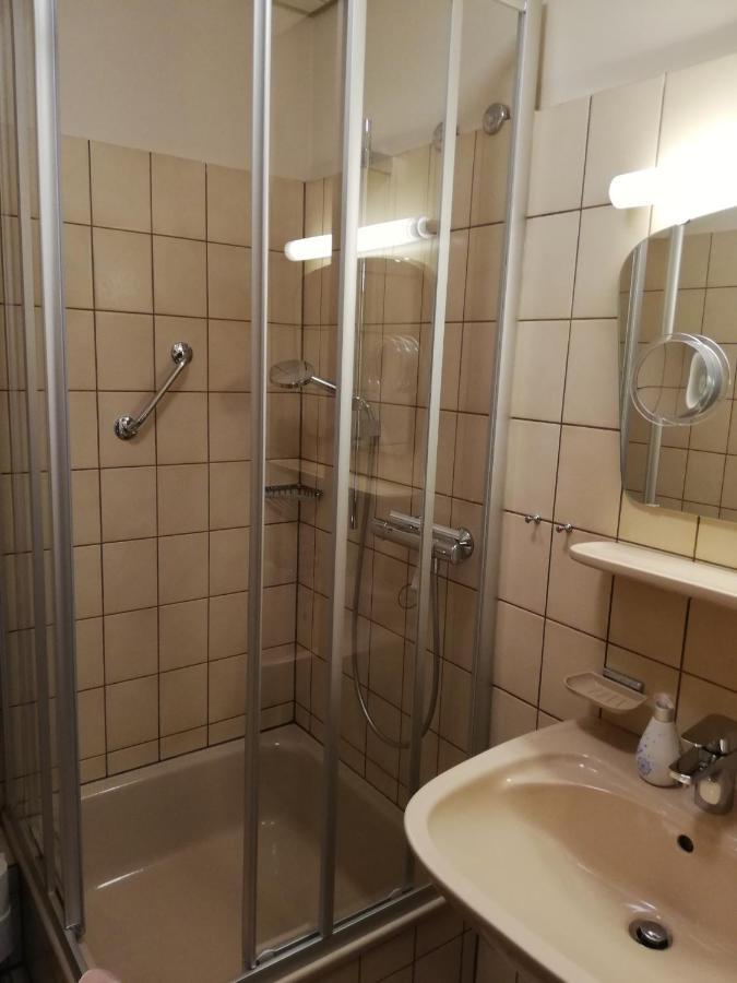 Ferienwohnungen Zum Niederberg Lieser Buitenkant foto